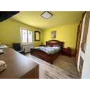 original_1792394581_bright-traditional-bedroom-interior.png