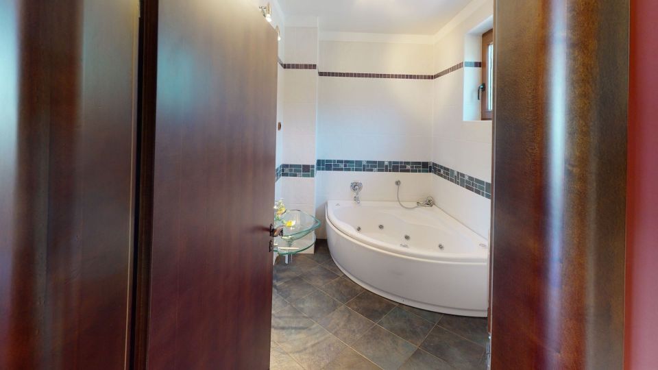original_1658175054_dux-nekretnine-bathroom3.jpg