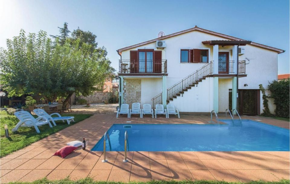 original_1760687971_istra-porec-kuca-sa-bazenom-i-uredenom-okucnicom_5.jpg