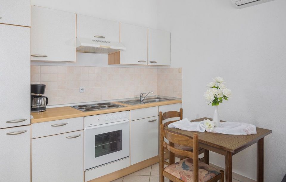 original_1662730452_cie286_kitchen_01.jpg