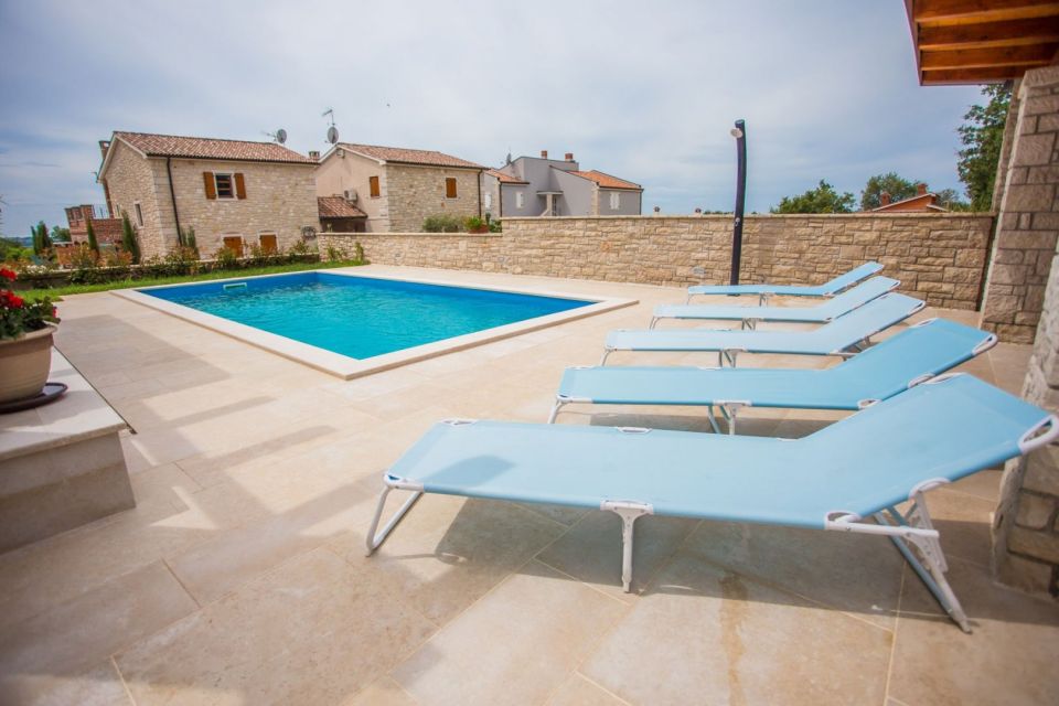 original_1616239412_villas_mit_pool_istrien_14.jpg