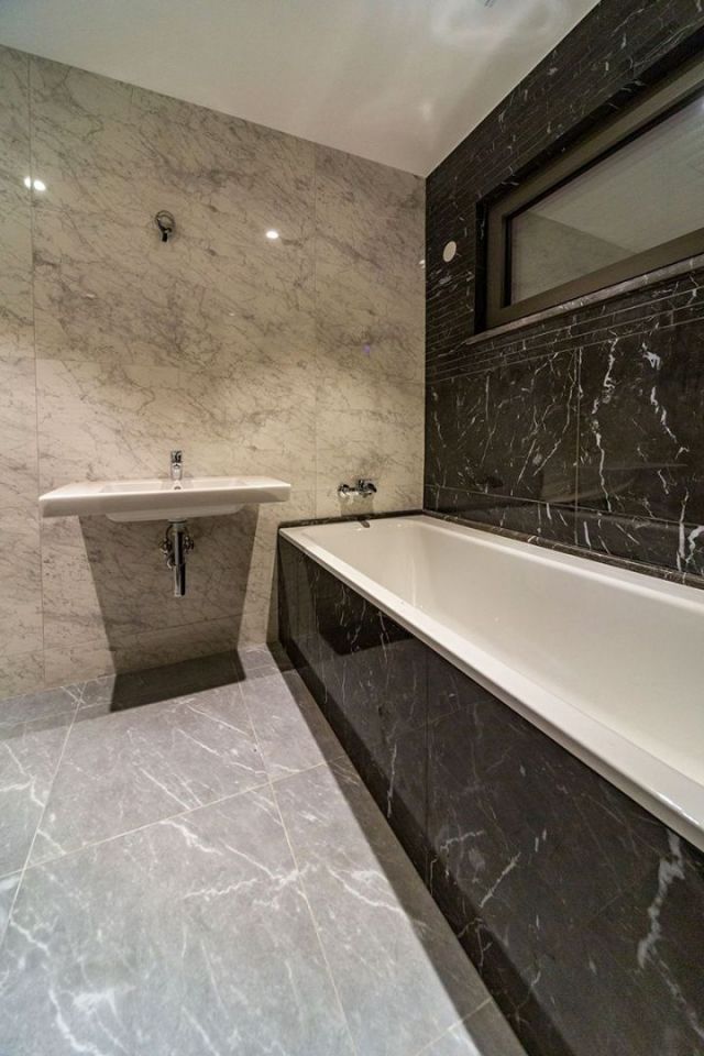 original_1732196730_villa-riviera-bathroom-1-compressor.jpg