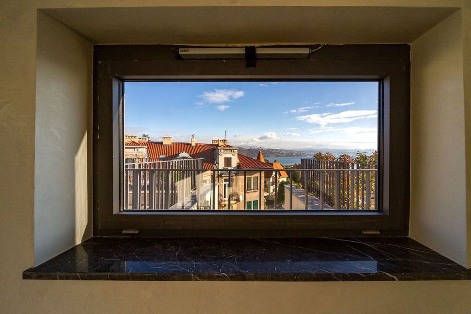 original_1732196771_villa-riviera-small-window-view-compressor.jpg
