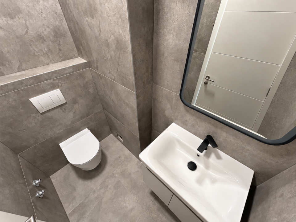 original_1791188441_minimalist-gray-tiled-powder-room.png