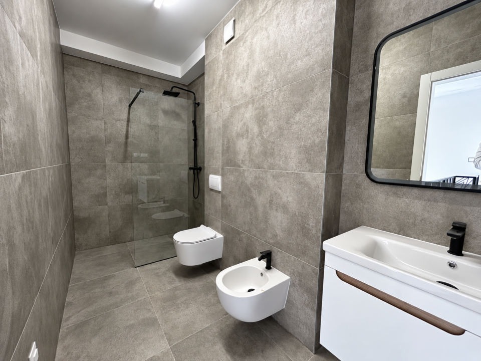 original_1791188565_modern-minimalist-gray-tile-bathroom.png