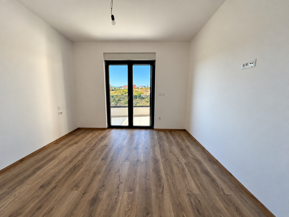 original_1790936303_empty-minimal-room-with-balcony-view.png