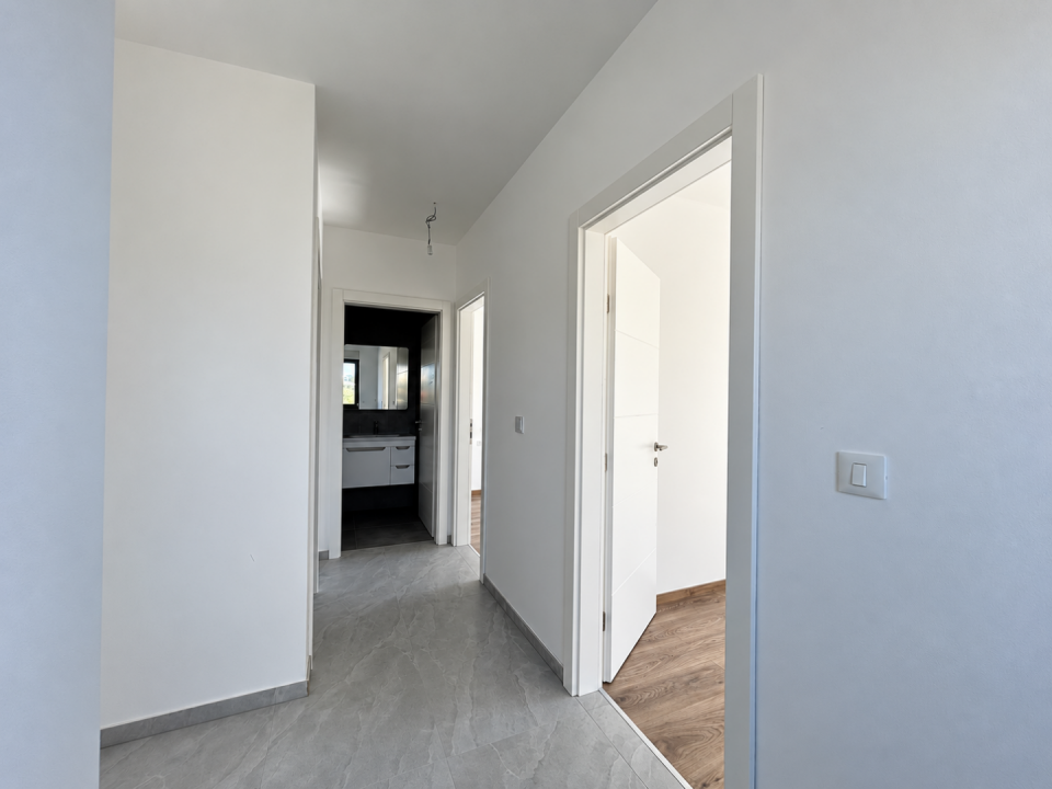 original_1790938617_modern-minimalist-hallway-with-marble-floors.png