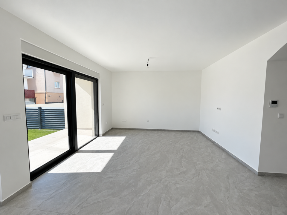 original_1791193022_minimalist-sunlit-modern-interior.png