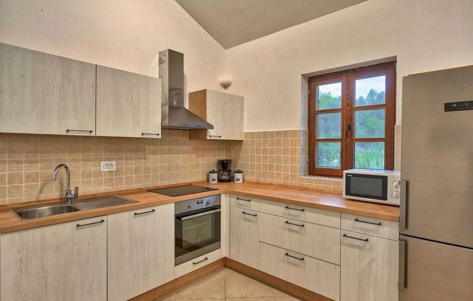 original_1738071440_cld607_kitchen_03.jpg