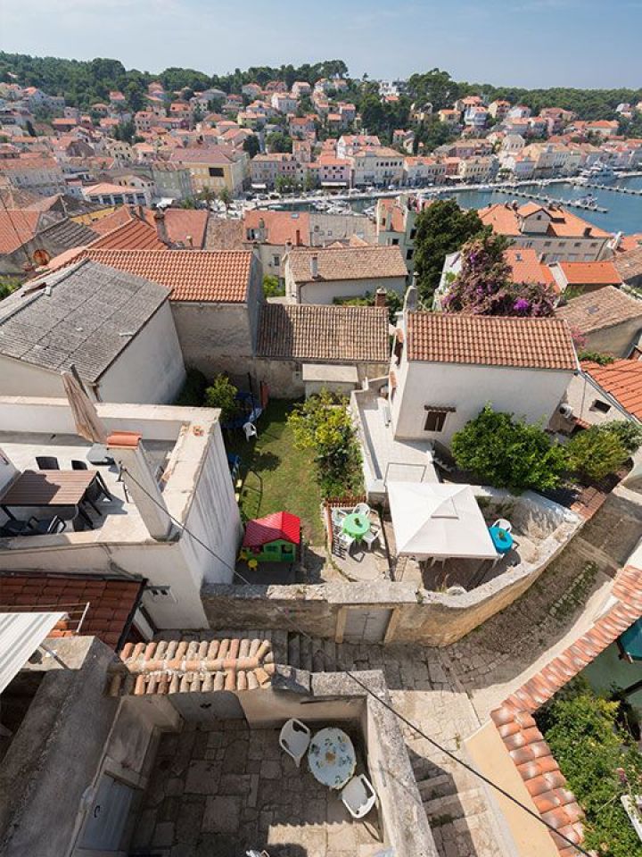 original_1739190208_vila_mirakul_apartmaji_mali_losinj_vrt_2.jpg