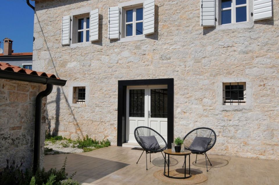 original_1751630666_porec-visnjan-istra-stone-villa-for-sale-new-furnished-house-for-sale-9.jpg