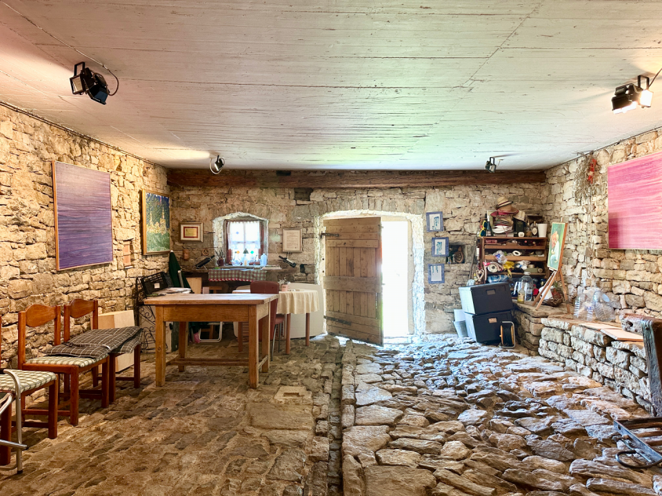original_1749463789_istria-buje-artists-house-with-panoramic-view-4.png