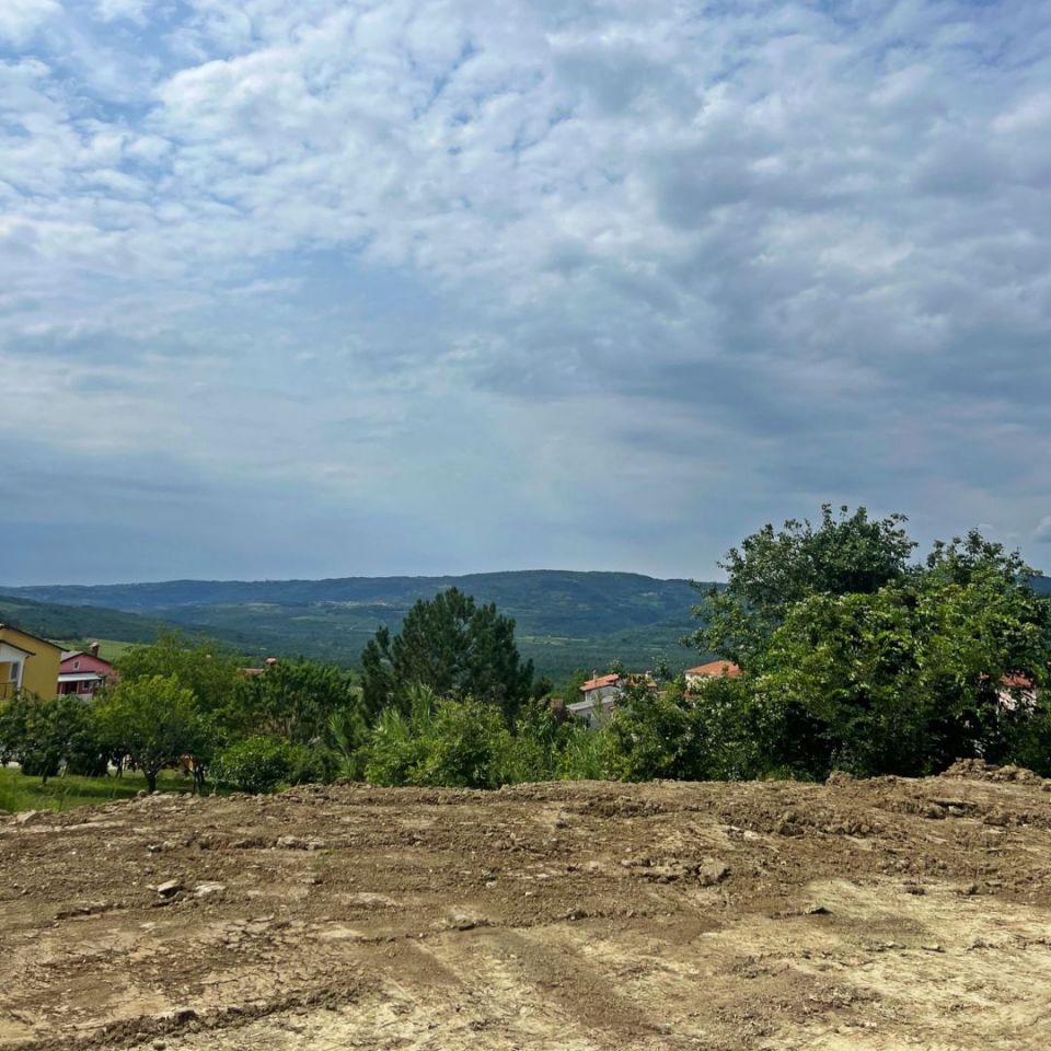 original_1688597791_istra-motovun-gradevinsko-zemljiste-prodaja-2.jpg