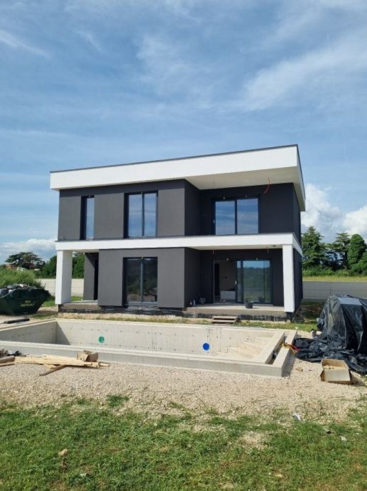 original_1755535557_moderna-vila-bazenom-slika-251558869-1.jpg
