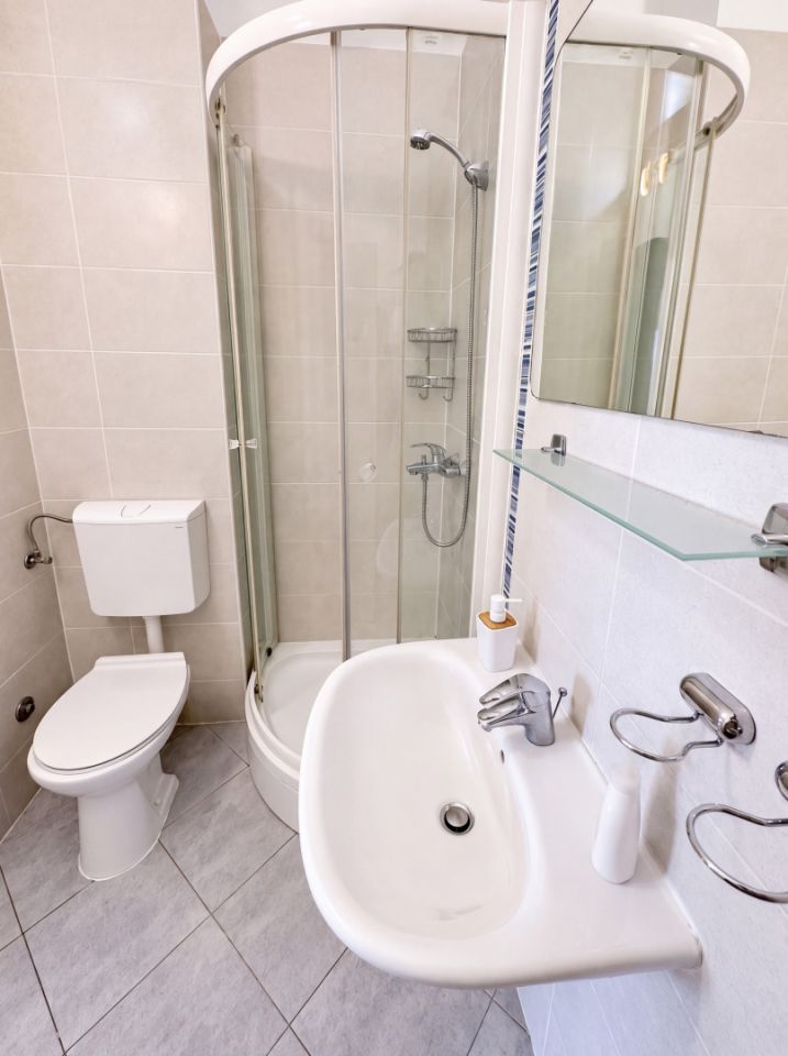 original_1790251805_14_shower_room.jpg