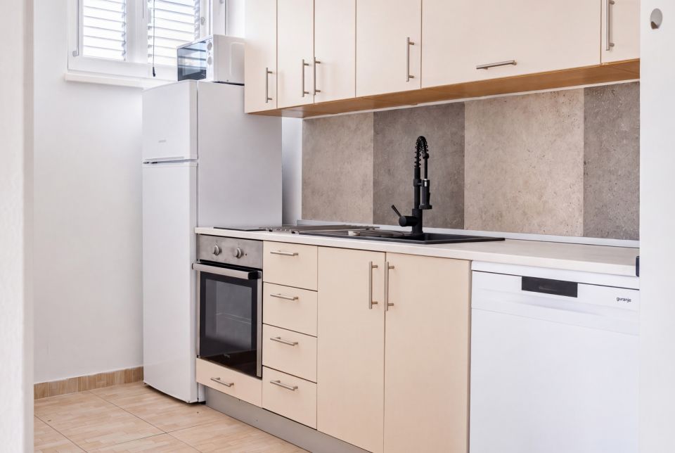 original_1790251839_08_main_kitchen.jpg