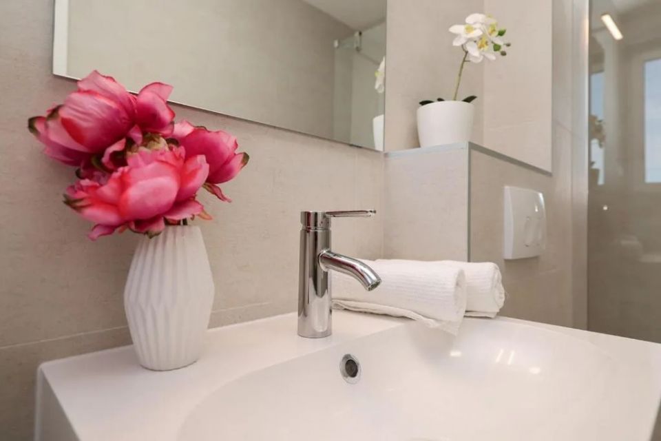 original_1769380805_villa-miri-privlaka-villa-miri-r1-bathroom-sink-detail.jpg