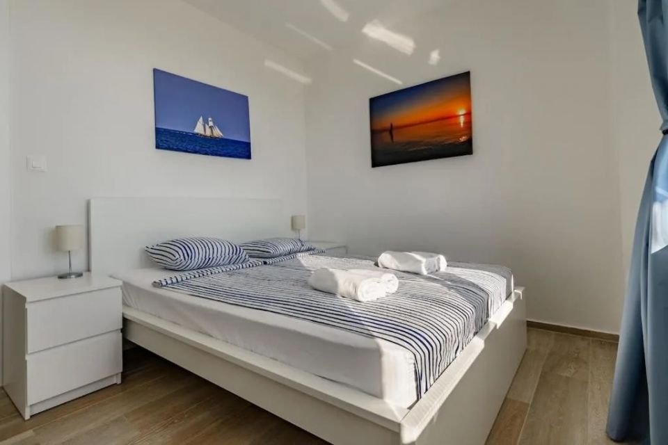 original_1769380812_villa-miri-privlaka-villa-miri-r1-bedroom-blankets-2.jpg