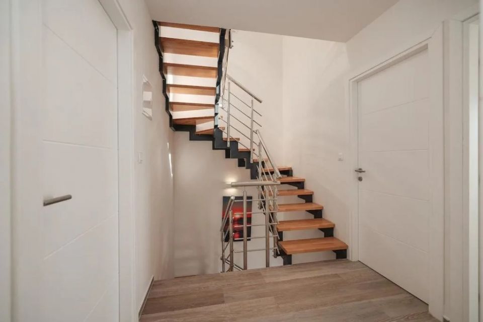 original_1769381008_villa-miri-privlaka-villa-miri-r1-stairs.jpg