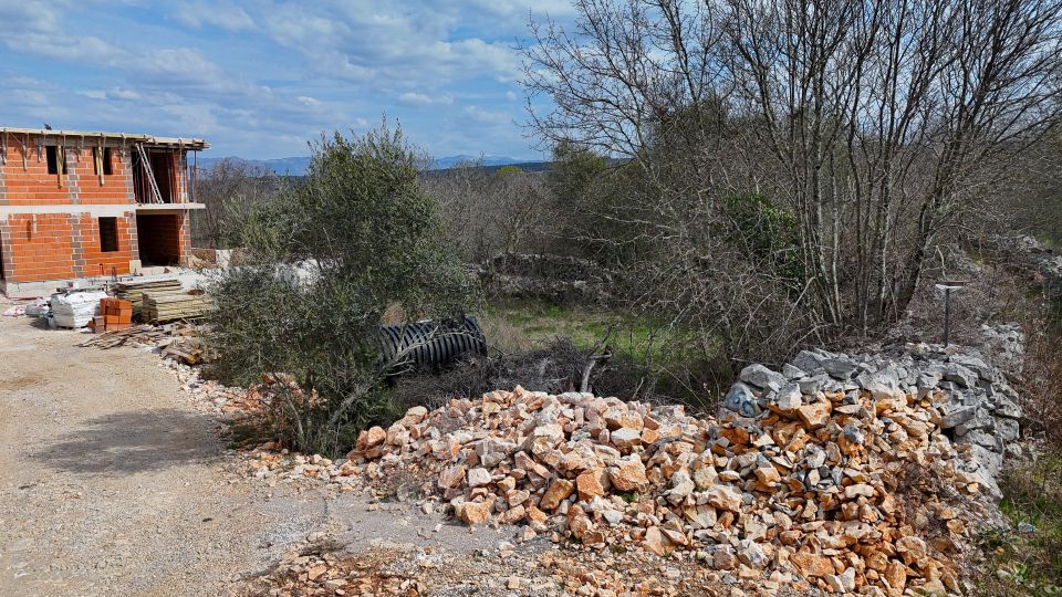 original_1777181093_krk-malinska-building-land-with-project-3.jpg