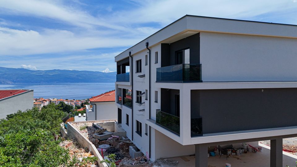 original_1781027636_vrbnik-luxury-property-unique-seaview-8.jpg