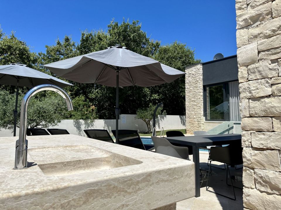 original_1688297467_istra-umag-luxury-villas-with-pool-near-the-sea-39.jpg