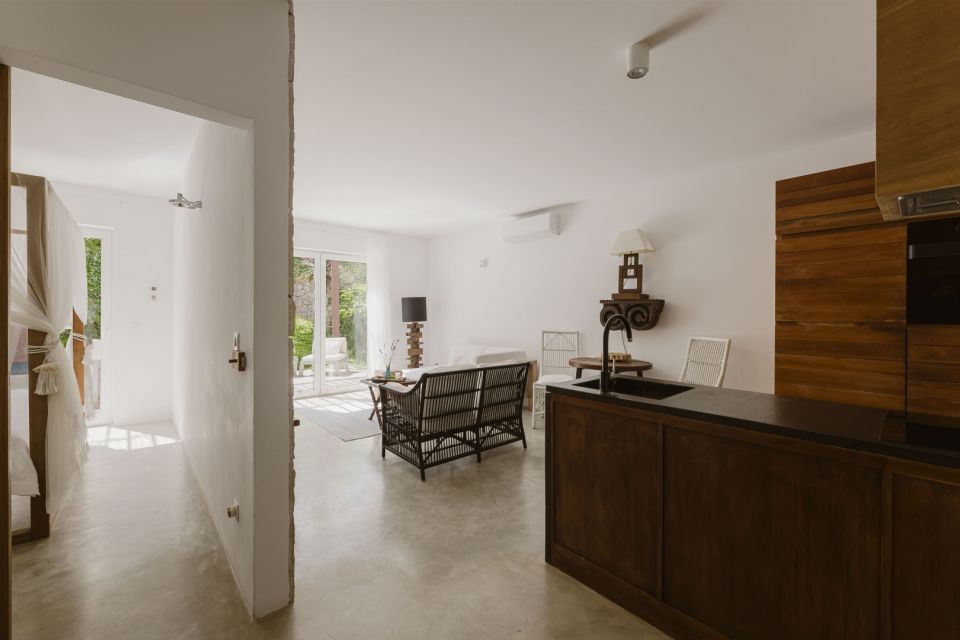 original_1781585569_galboka-apartment-1room-with-pool-1.jpg
