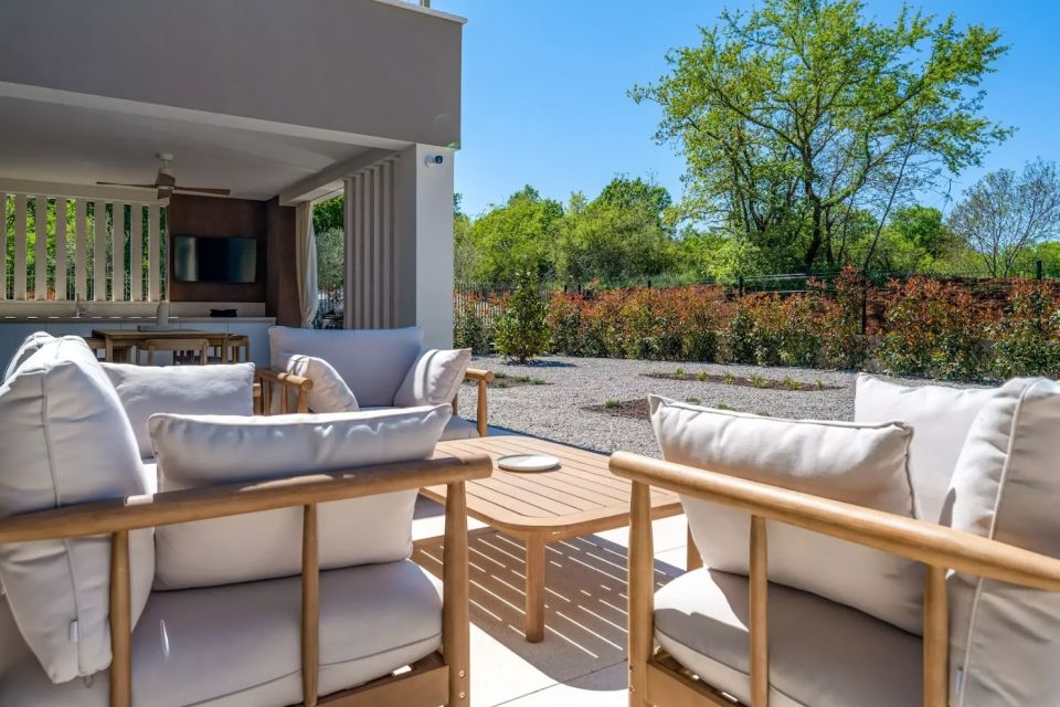 original_1782988079_nareo_villas_5_antonunkovic.jpg