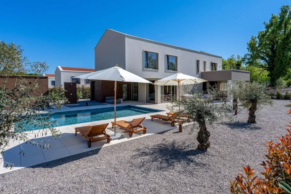 original_1782990243_nareo_villas_29_antonunkovic.jpg