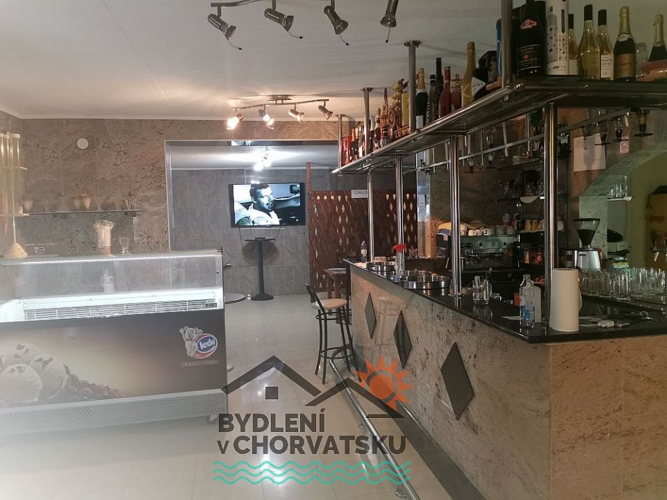 248_cz08.jpg