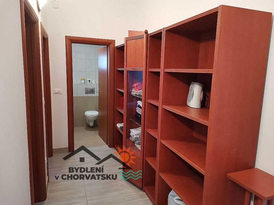 111_cz32.jpg