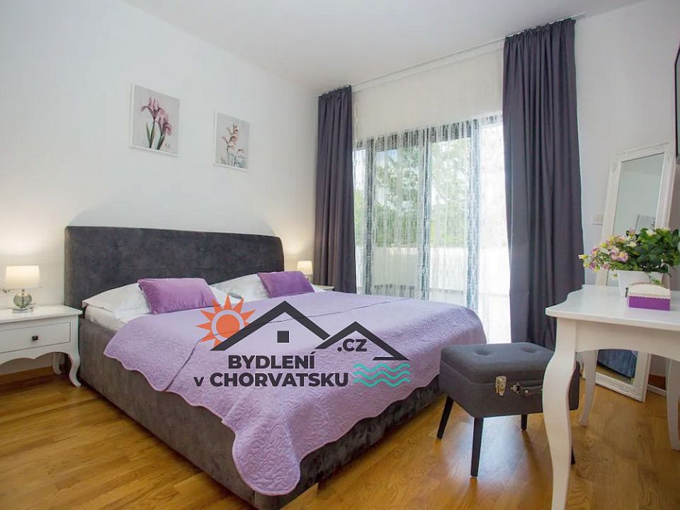 330_cz36.jpg