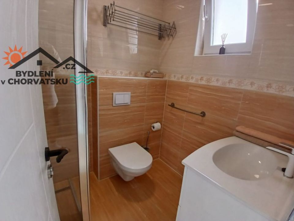 395_cz18.jpg